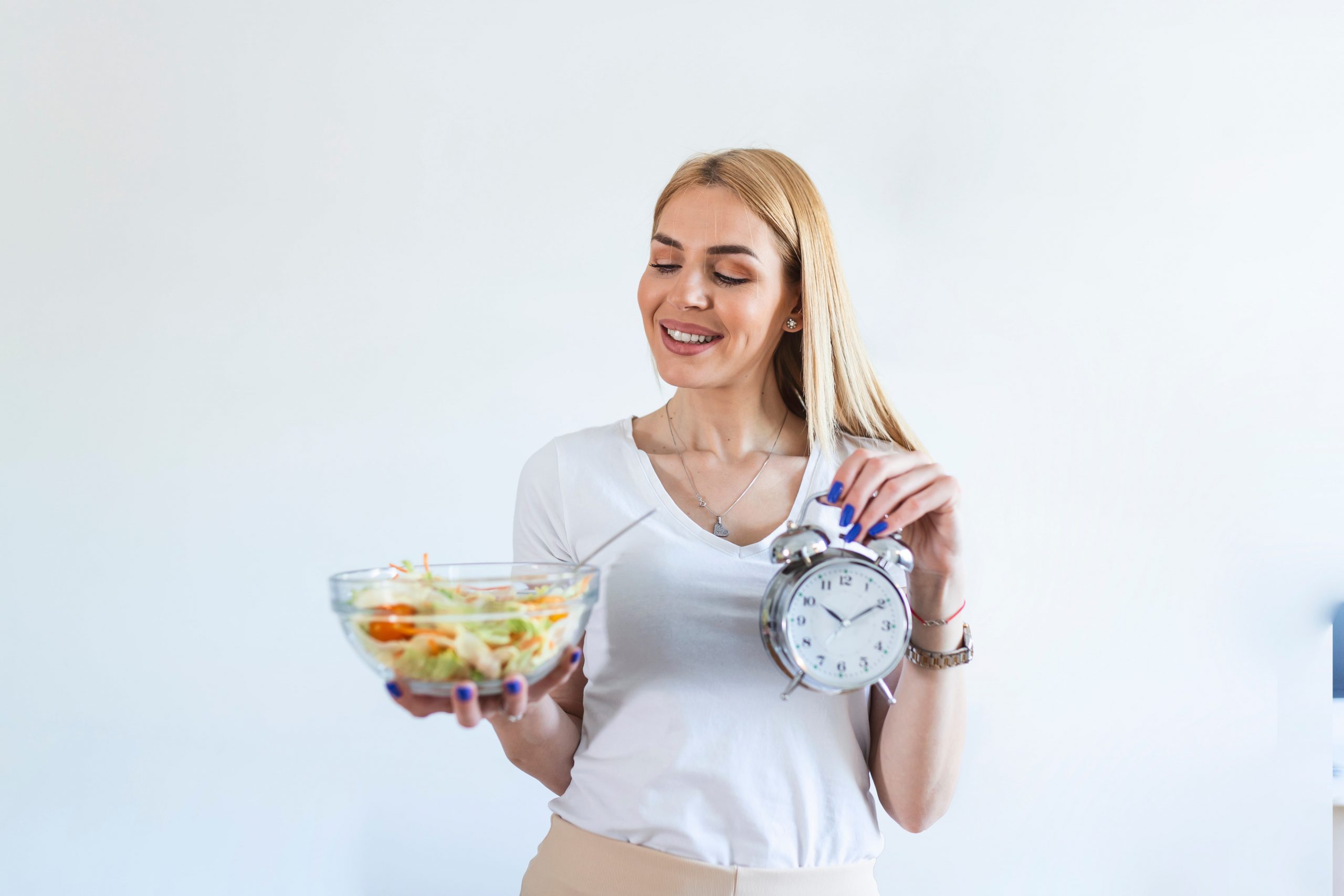All You Need to Know About Intermittent Fasting for Women-min