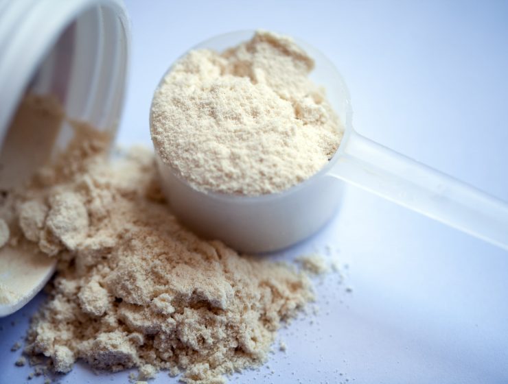 BEST PROTEIN POWDERS TO BUILD MUSCLES-min