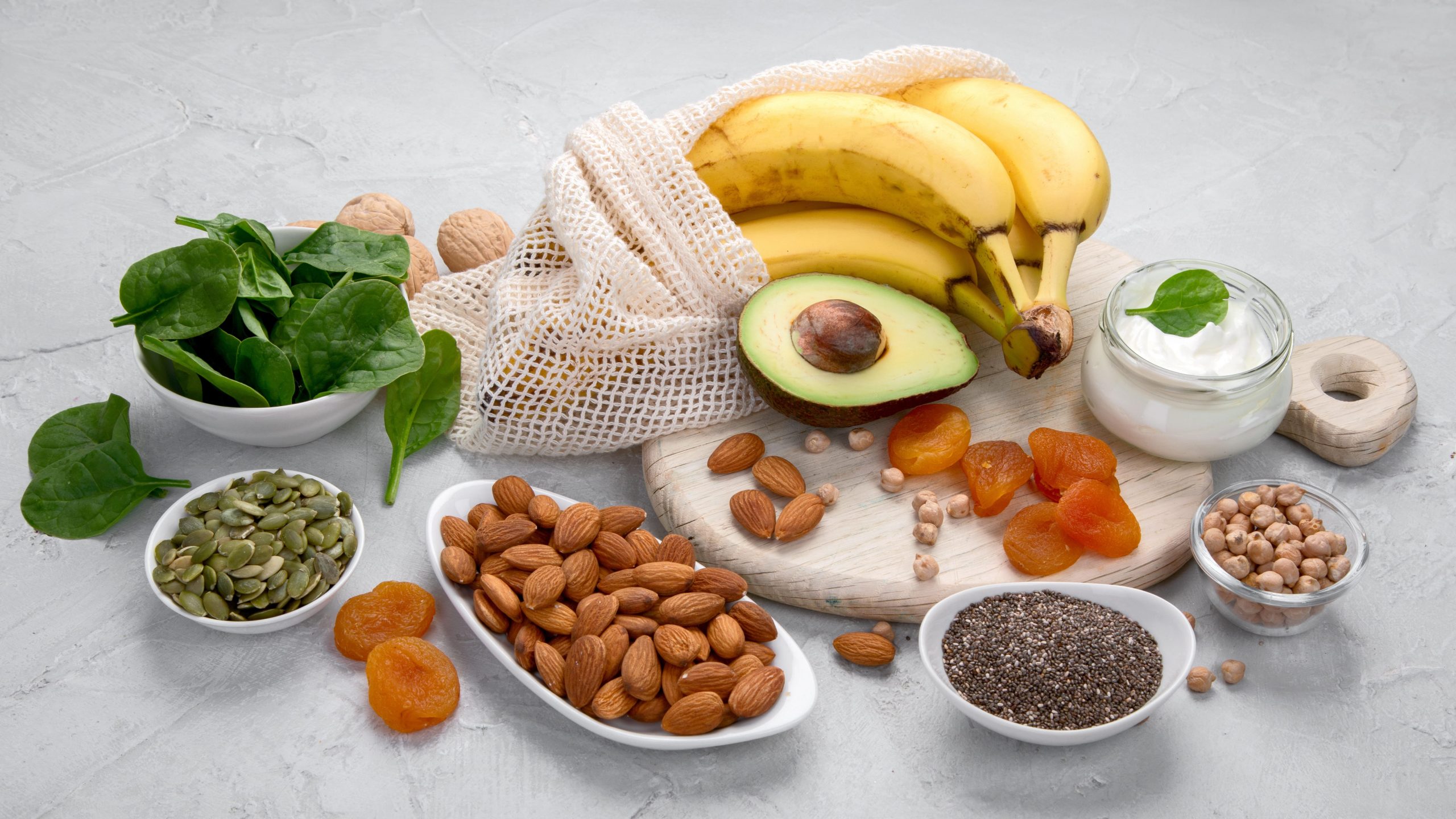 MACRONUTRIENT RATIO FOR WEIGHT LOSS AND THE QUALITY OF DIET-min