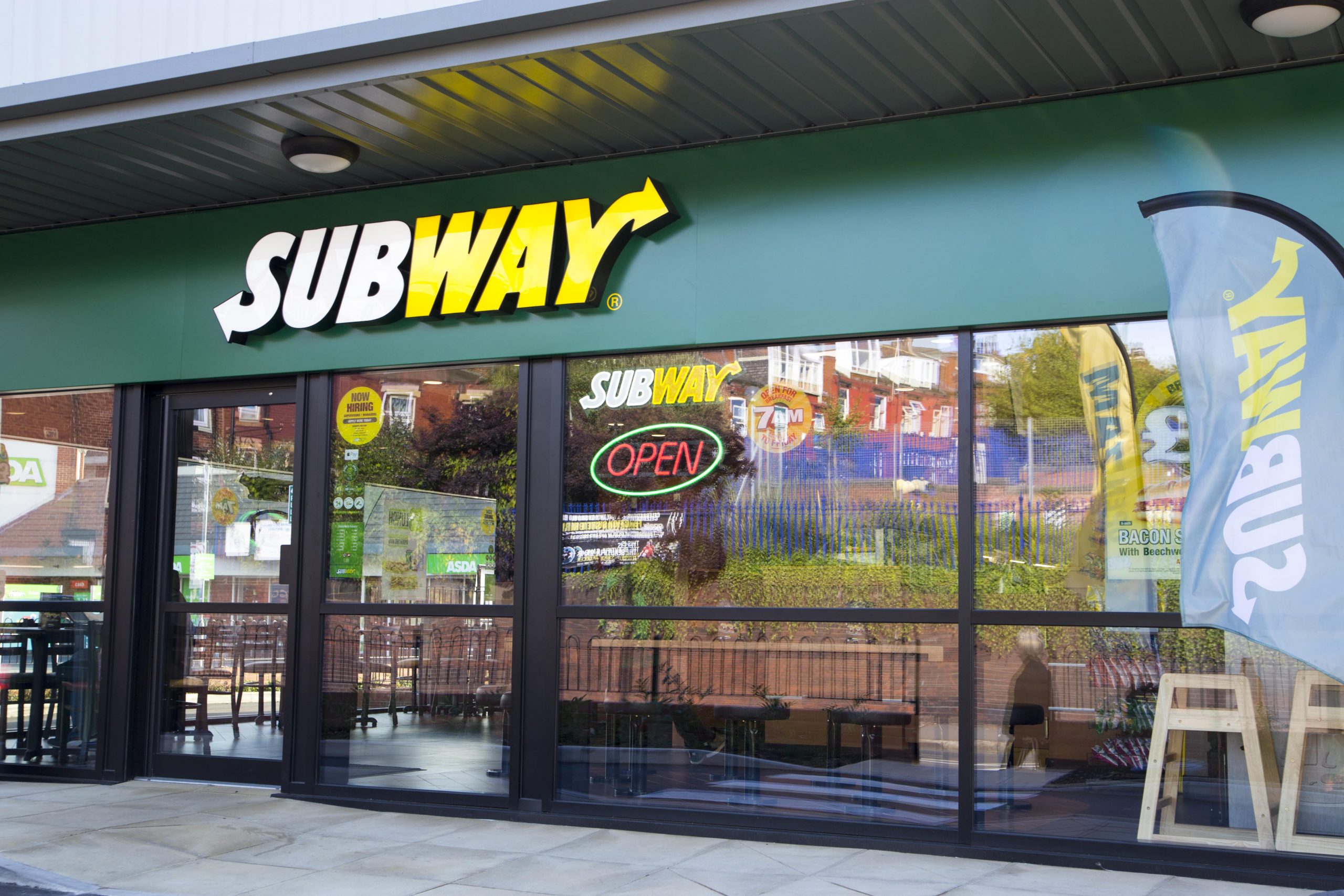 SUBWAY RESTAURANT MEALS AND THEIR NUTRITIONAL VALUE-min