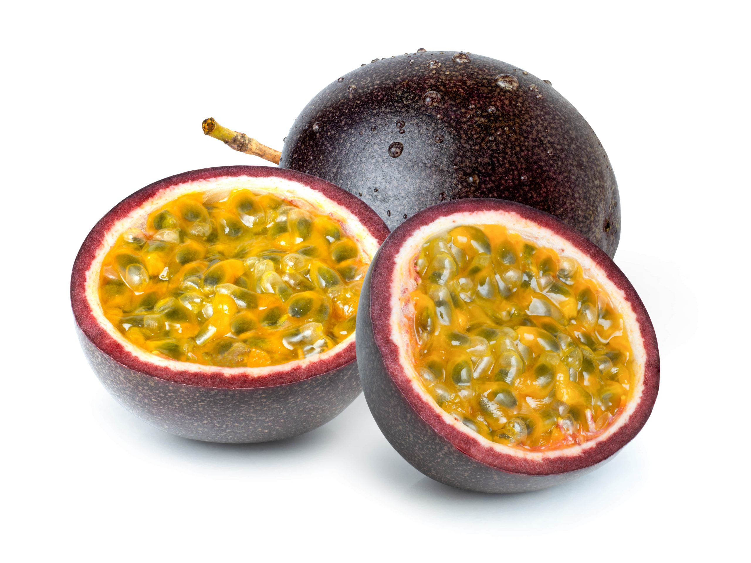 HOW TO EAT PASSION FRUITS AND THEIR BENEFITS-min