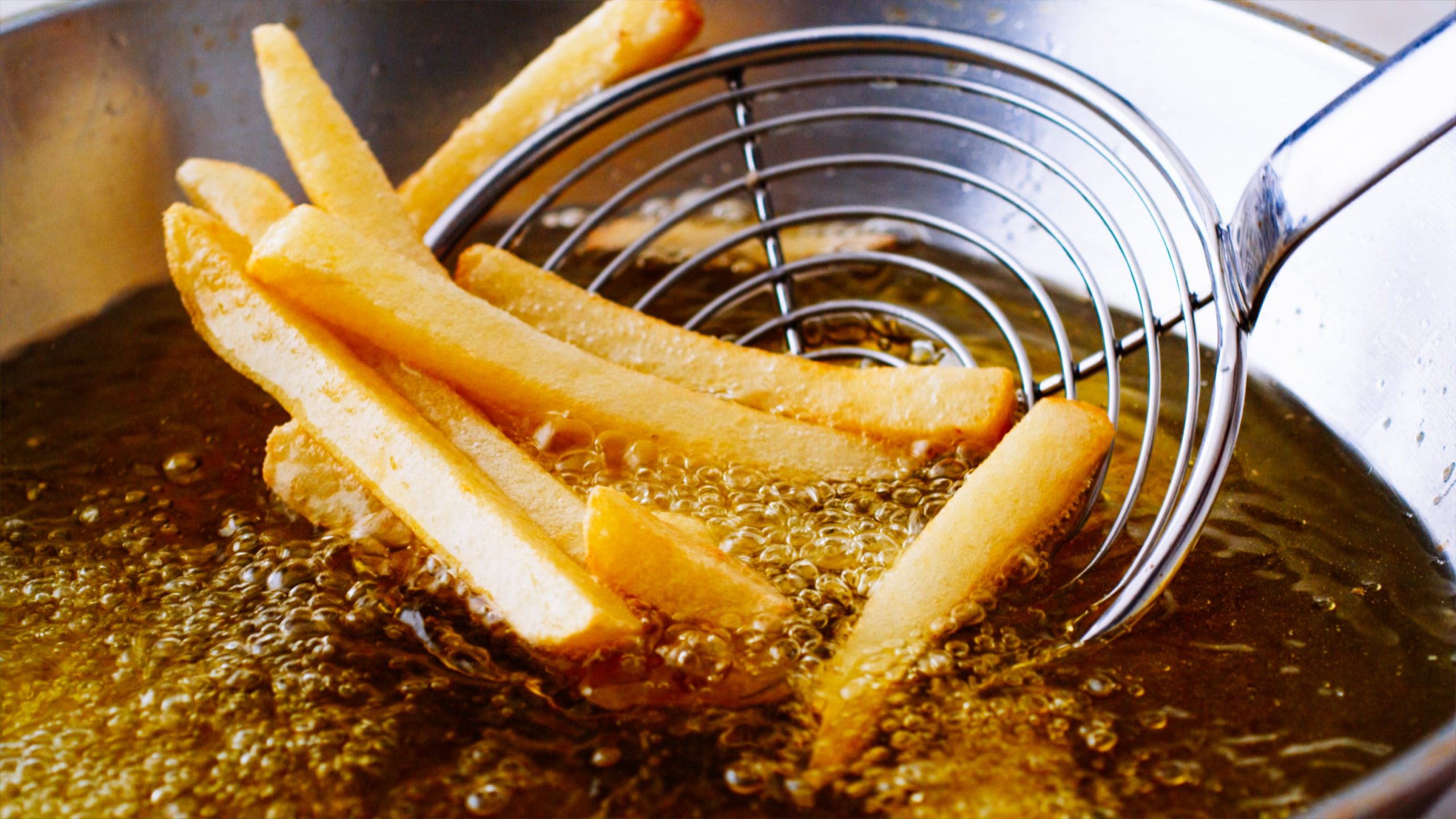 THE BEST OIL FOR DEEP FRYING-min
