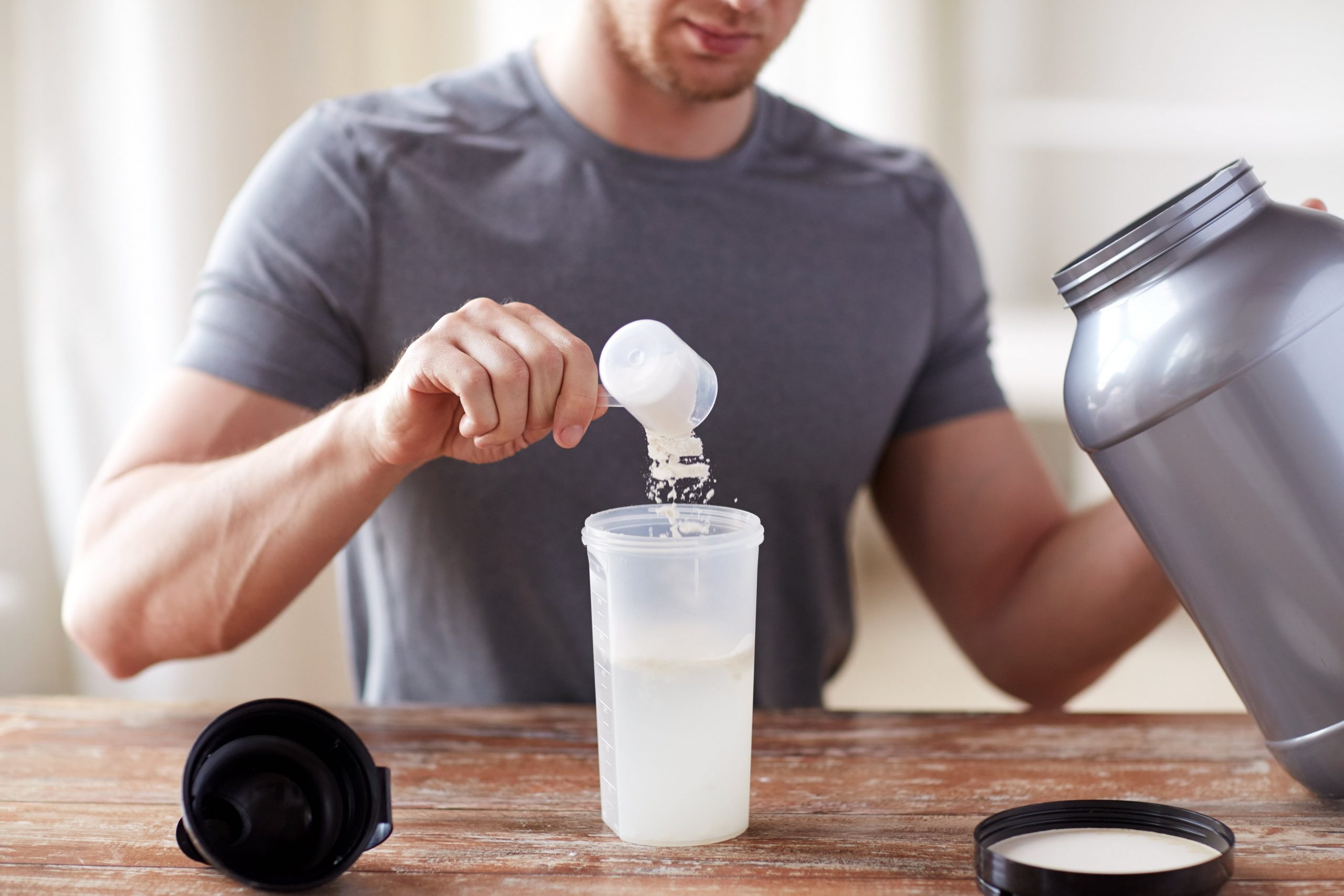 BEST LOW-CARB PROTEIN POWDERS-min
