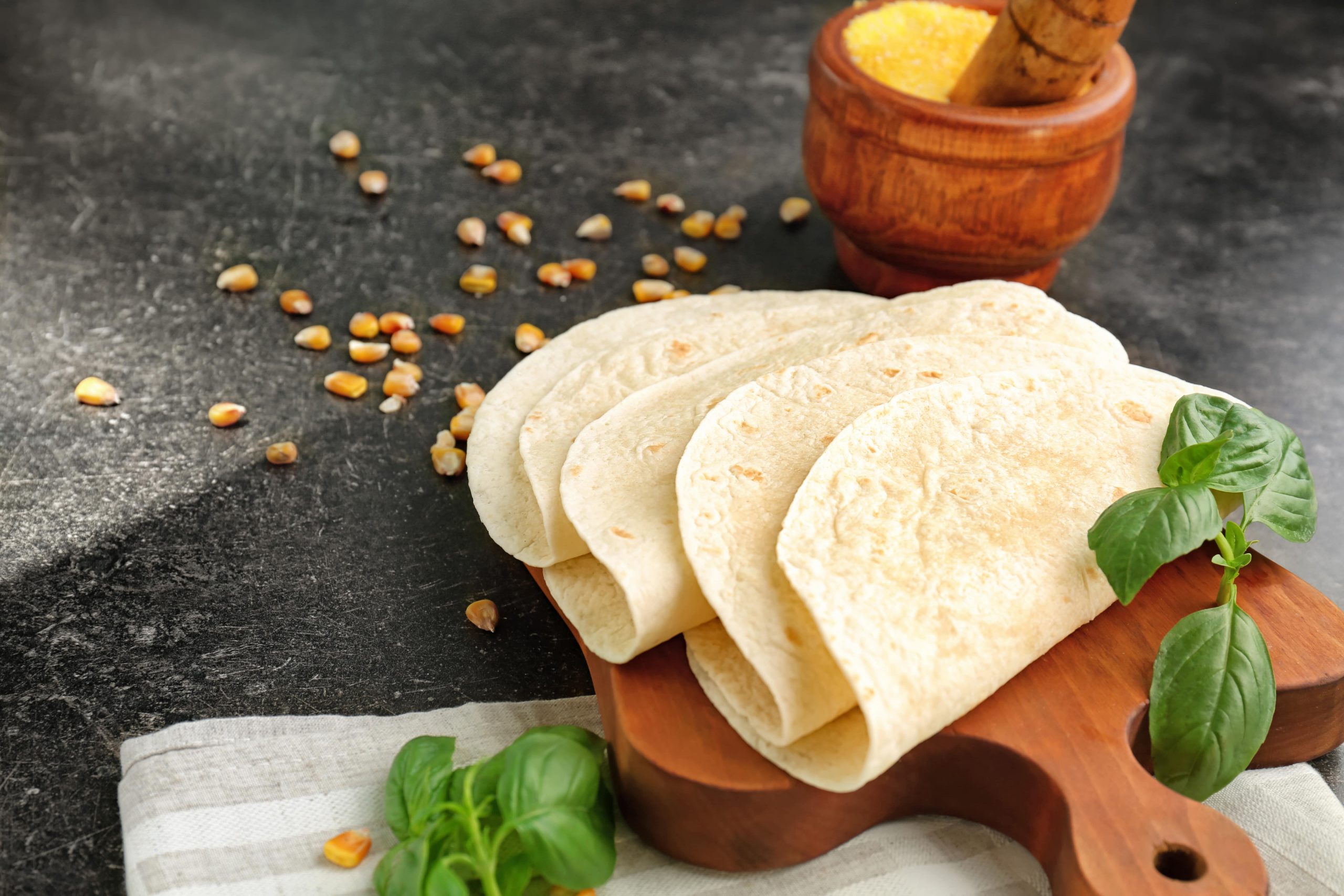 COMPARING CORN AND FLOUR TORTILLAS-WHICH IS BETTER-min
