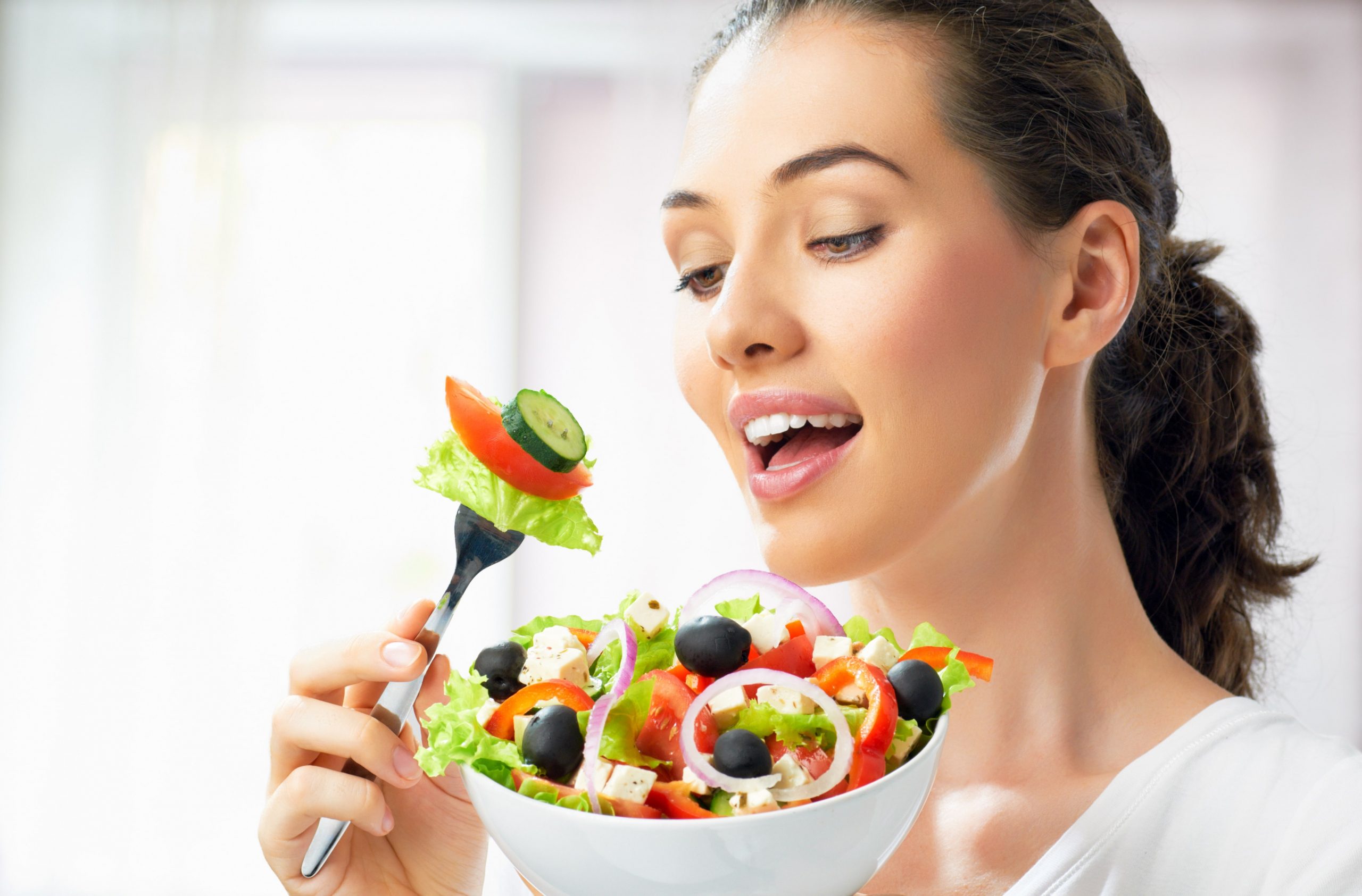 HOW BEGINNERS CAN ADJUST TO HEALTHY EATING-min