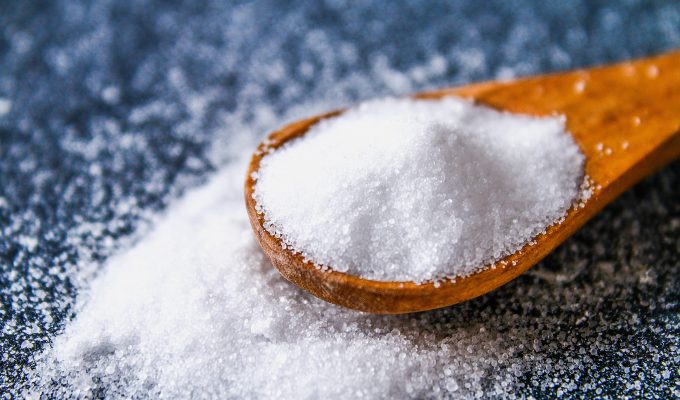 HOW MUCH SODIUM SHOULD I EAT PER DAY-min