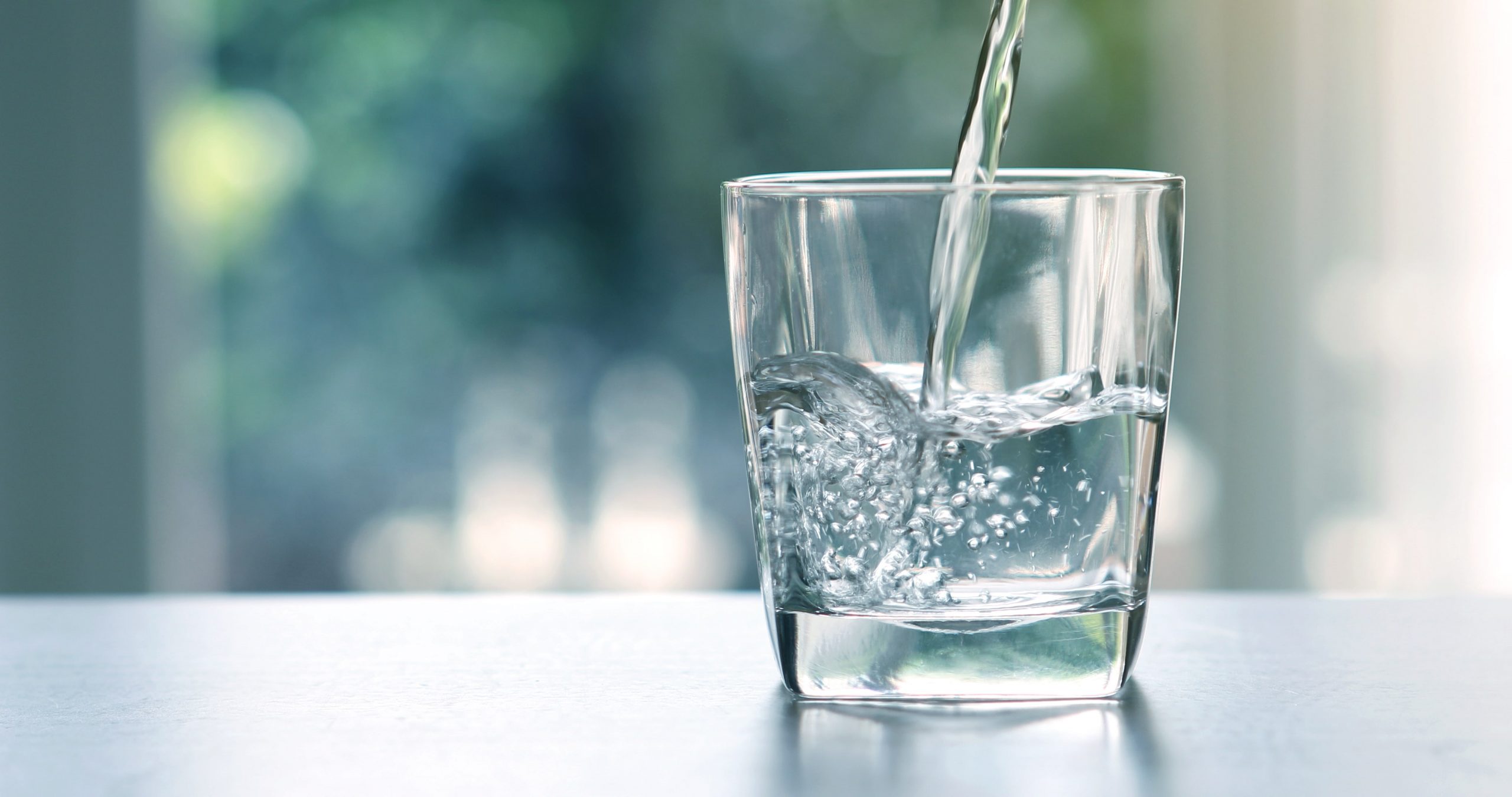IS IT IDEAL TO DRINK 3 LITERS OF WATER PER DAY-min