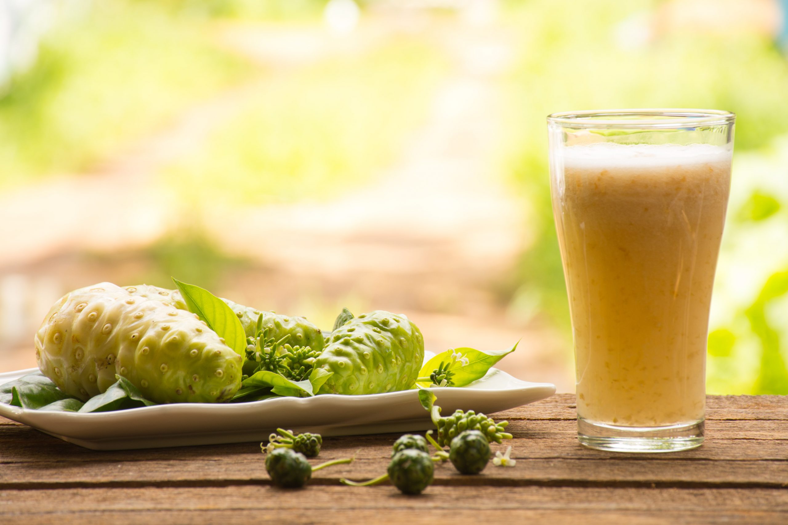 NUTRITION CONTENT, BENEFITS, AND SIDE EFFECTS OF NONI JUICE-min