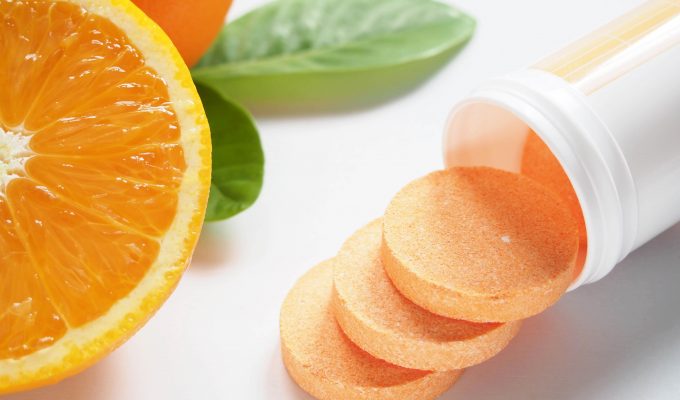 WHAT ARE THE BENEFITS OF VITAMIN C SUPPLEMENTS-min