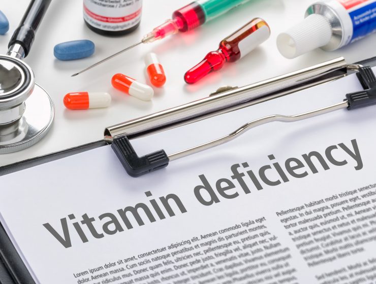 WHAT ARE THE SIGNS AND SYMPTOMS OF VITAMIN DEFICIENCY-min