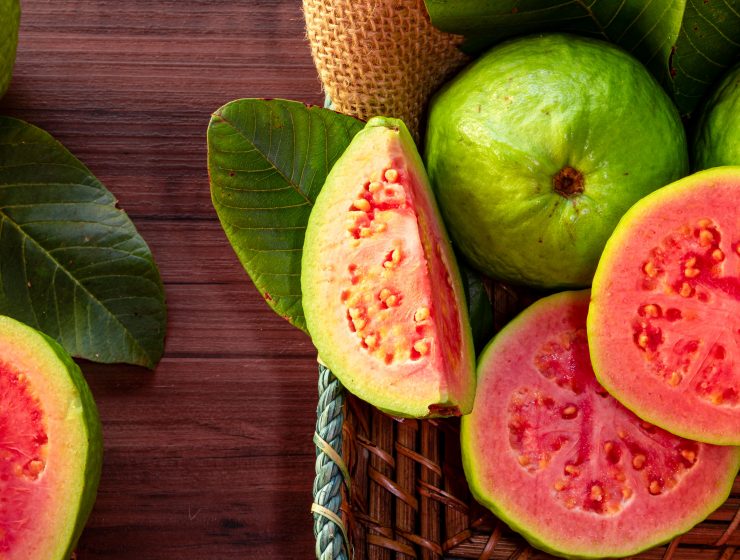 BENEFITS OF GUAVA THAT YOU SHOULD NOT MISS-min