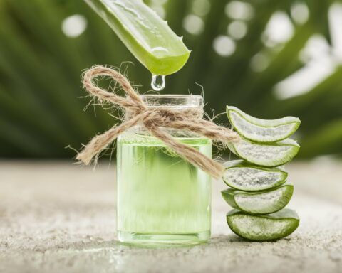 Can Aloe Vera Juice Help Clear Skin and Aid Weight Loss-min