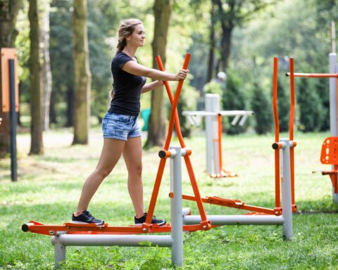 HOW TO USE PARK GYM EQUIPMENT EFFECTIVELY-min