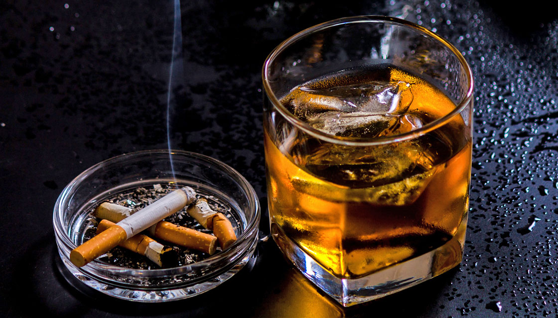How Alcohol and Cigarettes May Affect a Man's Penis Size