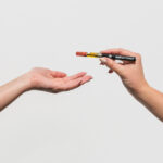 10 FACTS YOU NEED TO KNOW ABOUT DISPOSABLE CBD VAPE PENS