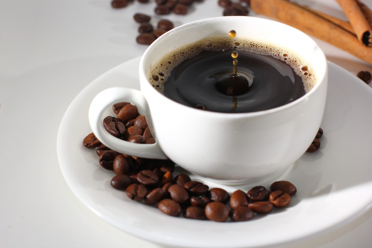 HIGH-CALORIE COFFEE INGREDIENTS THAT LEAD TO BELLY FAT
