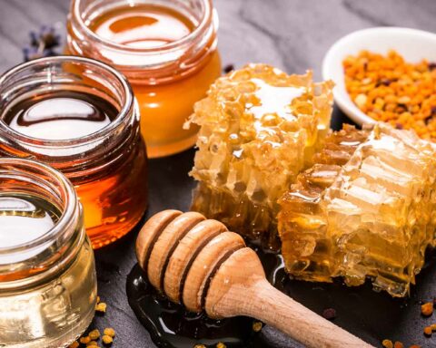 HONEY IN FOOD DRINK AND PERSONAL CARE
