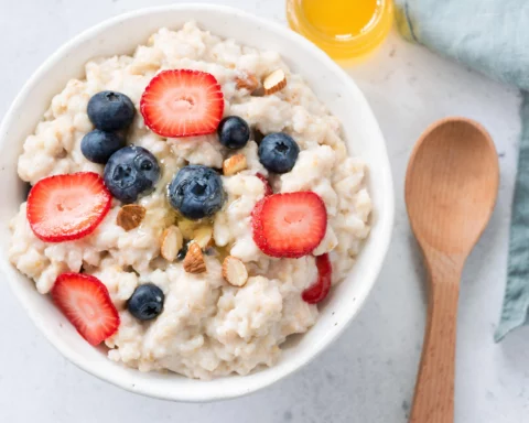 How Effective Is Eating Porridge Oats at Lowering Cholesterol?