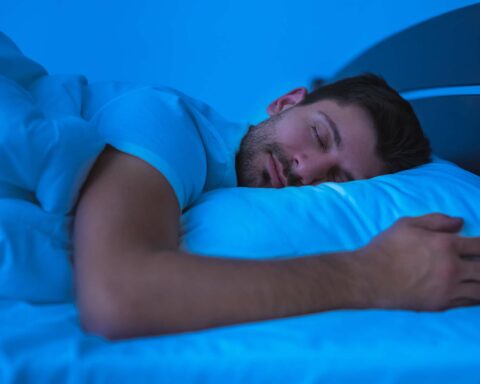 HOW TO GET MORE DEEP SLEEP