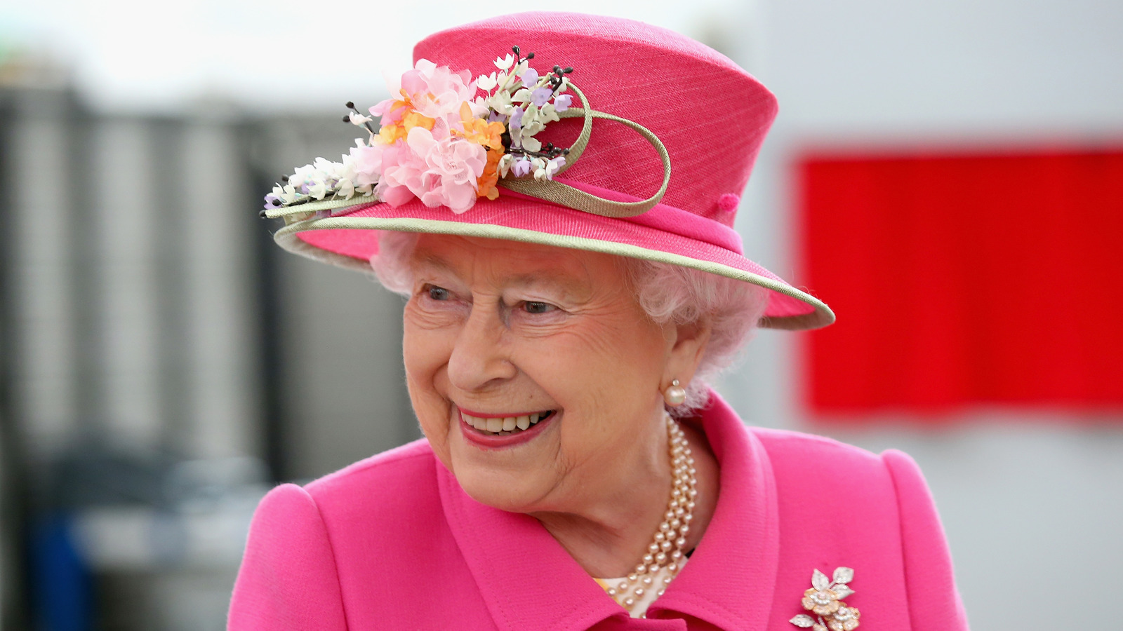 THE LIFE LESSONS WE'VE LEARNT FROM THE QUEEN