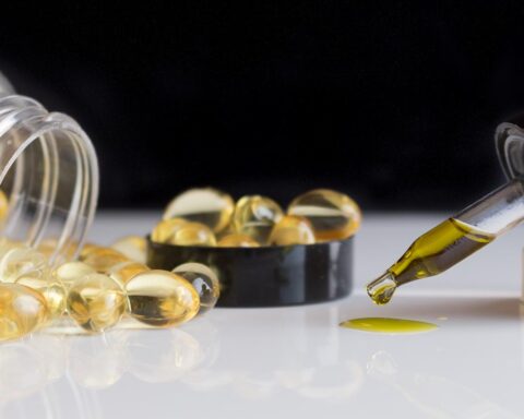 WHICH IS BETTER, CBD TINCTURES OR CAPSULES?