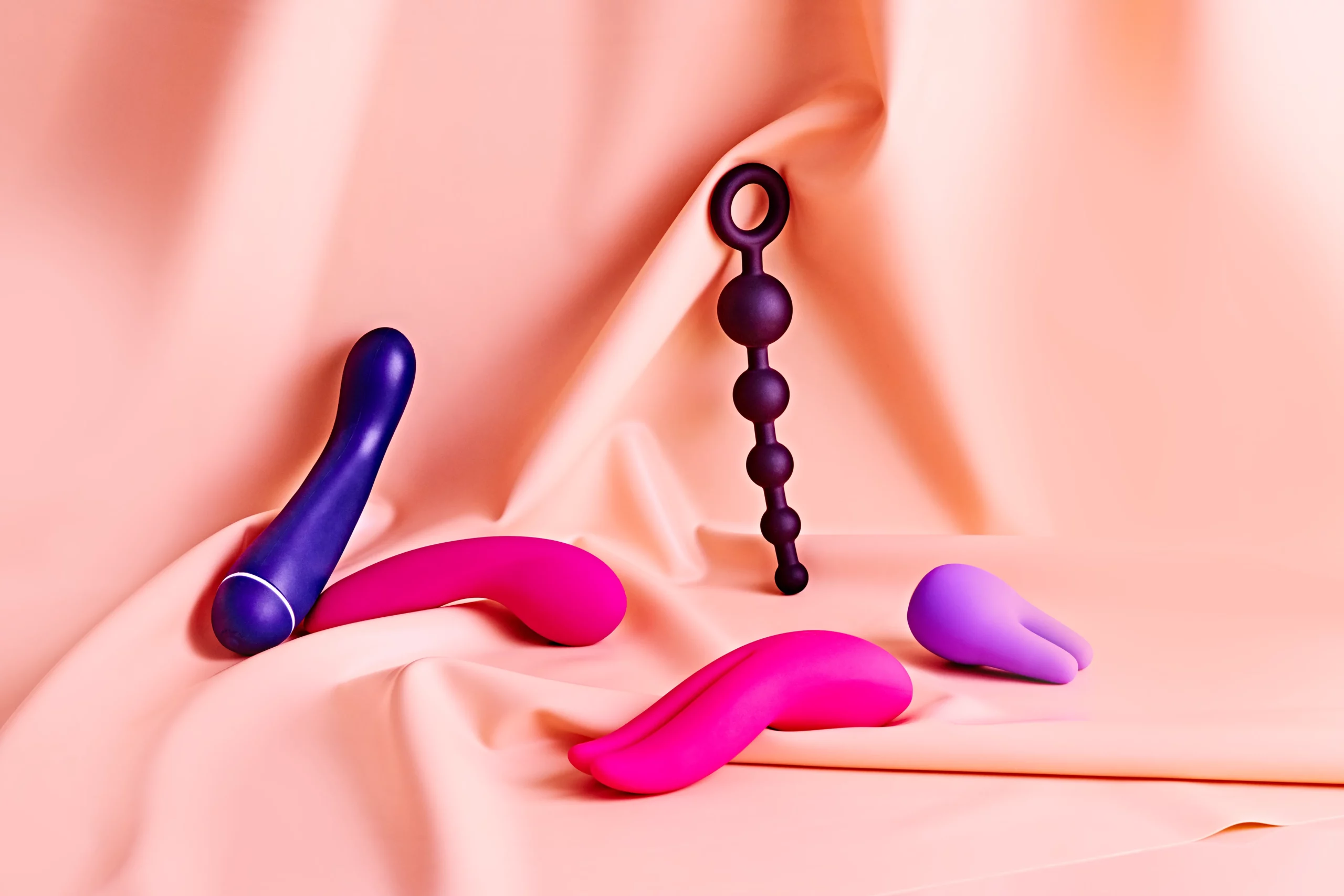Best Bondage Sex Toys for 2019 - Collars, Rope, Masks, Restraints, Paddles and Whips
