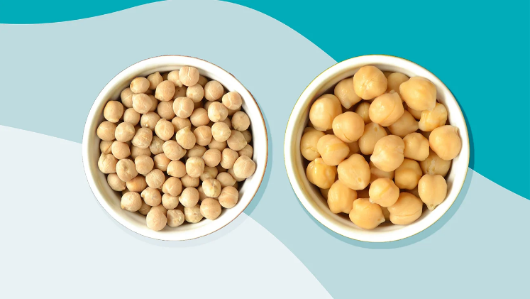 Chickpeas vs. Garbanzo Beans: What’s the Difference?